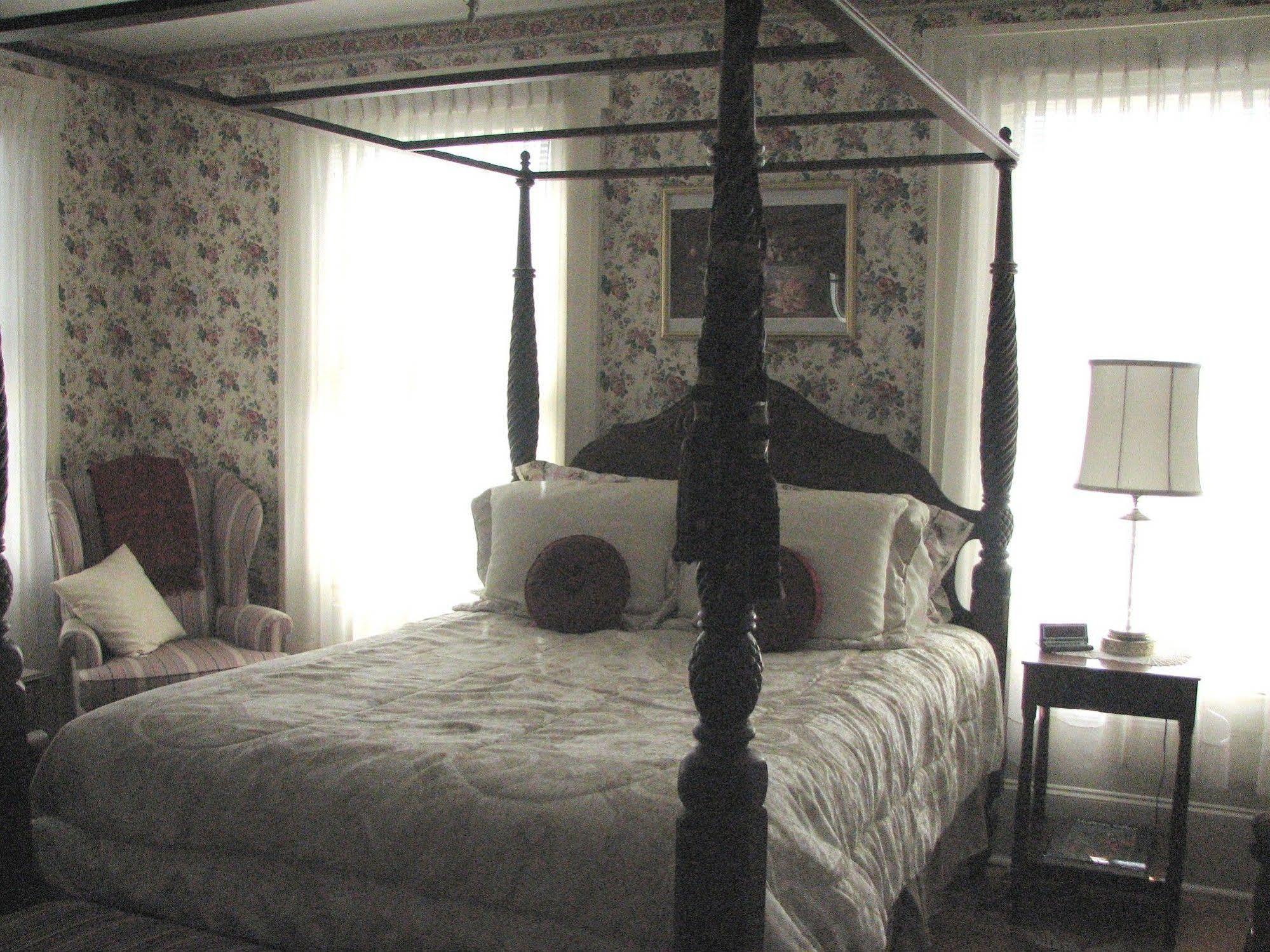 Bykenhulle House Bed And Breakfast Hopewell Junction Exterior foto